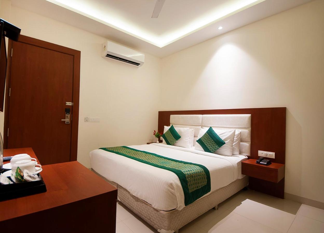 Hotel Z Suite-Near Delhi Airport New Delhi Buitenkant foto