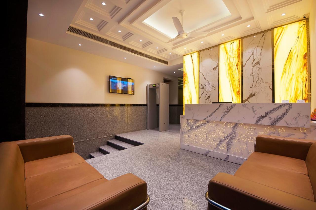 Hotel Z Suite-Near Delhi Airport New Delhi Buitenkant foto